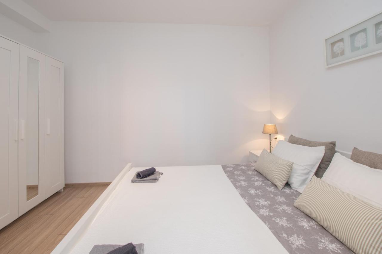 Apartments Lirio أوماغ المظهر الخارجي الصورة